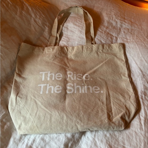 Vuori Cotton Logo Tote Bag - Picture 3 of 5